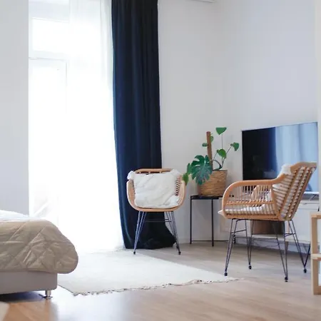 Apartment Boho Traum Fur 4 Inkl Balkon Und Parkplatz